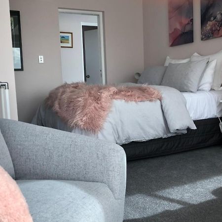 Allie'S Hill Top Haven Bed & Breakfast Уангануй Екстериор снимка