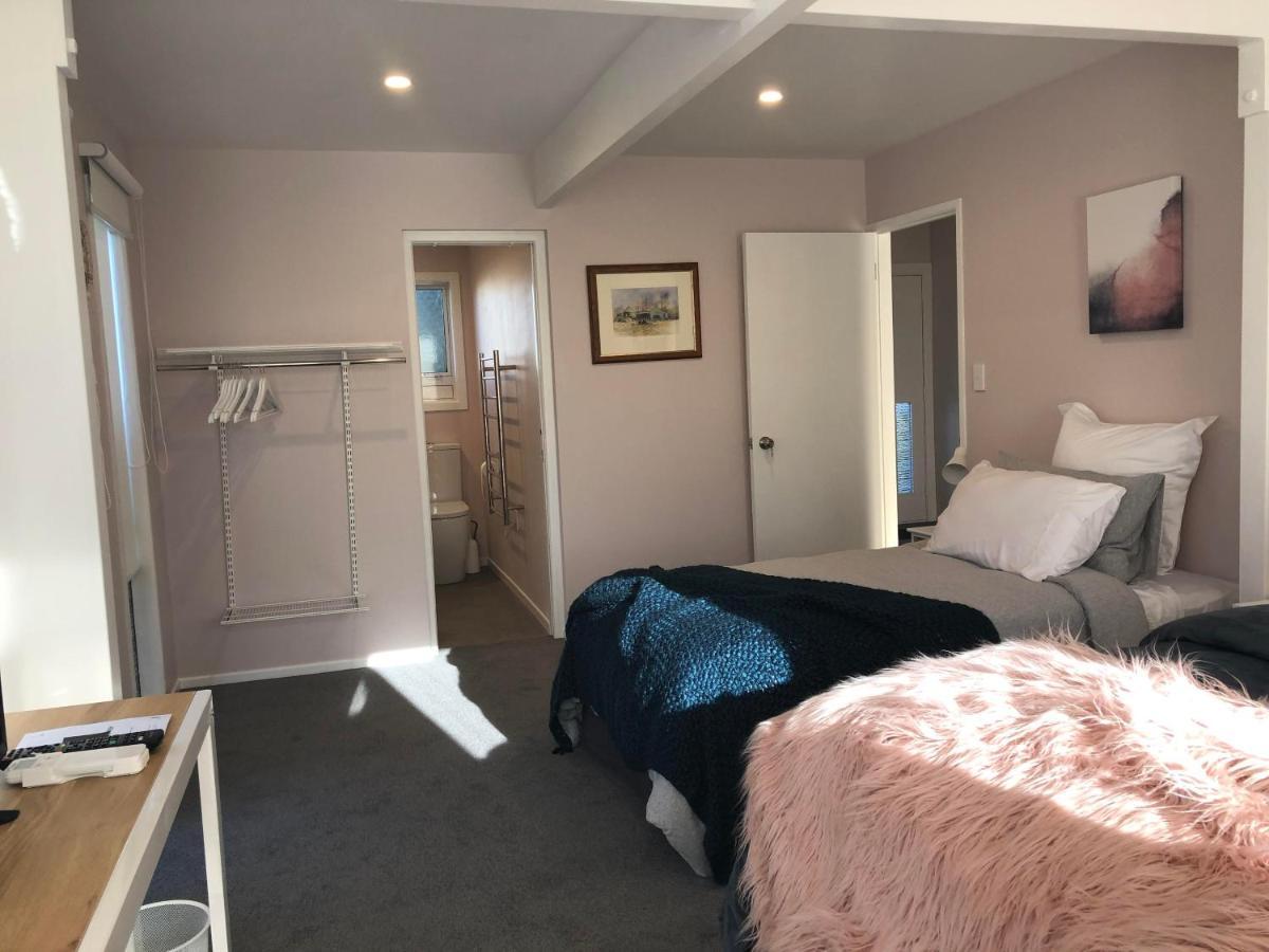 Allie'S Hill Top Haven Bed & Breakfast Уангануй Екстериор снимка