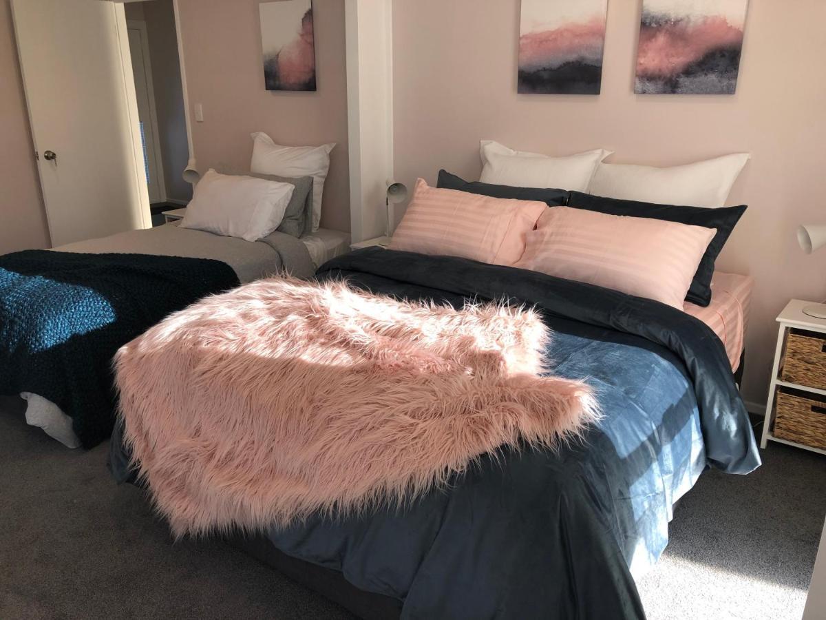 Allie'S Hill Top Haven Bed & Breakfast Уангануй Екстериор снимка